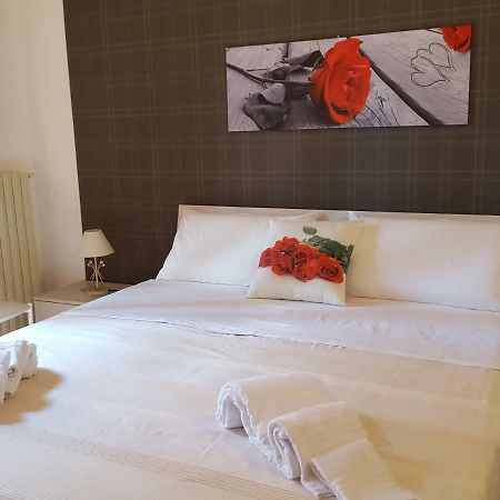 Le Rose Di Modica Villa ภายนอก รูปภาพ