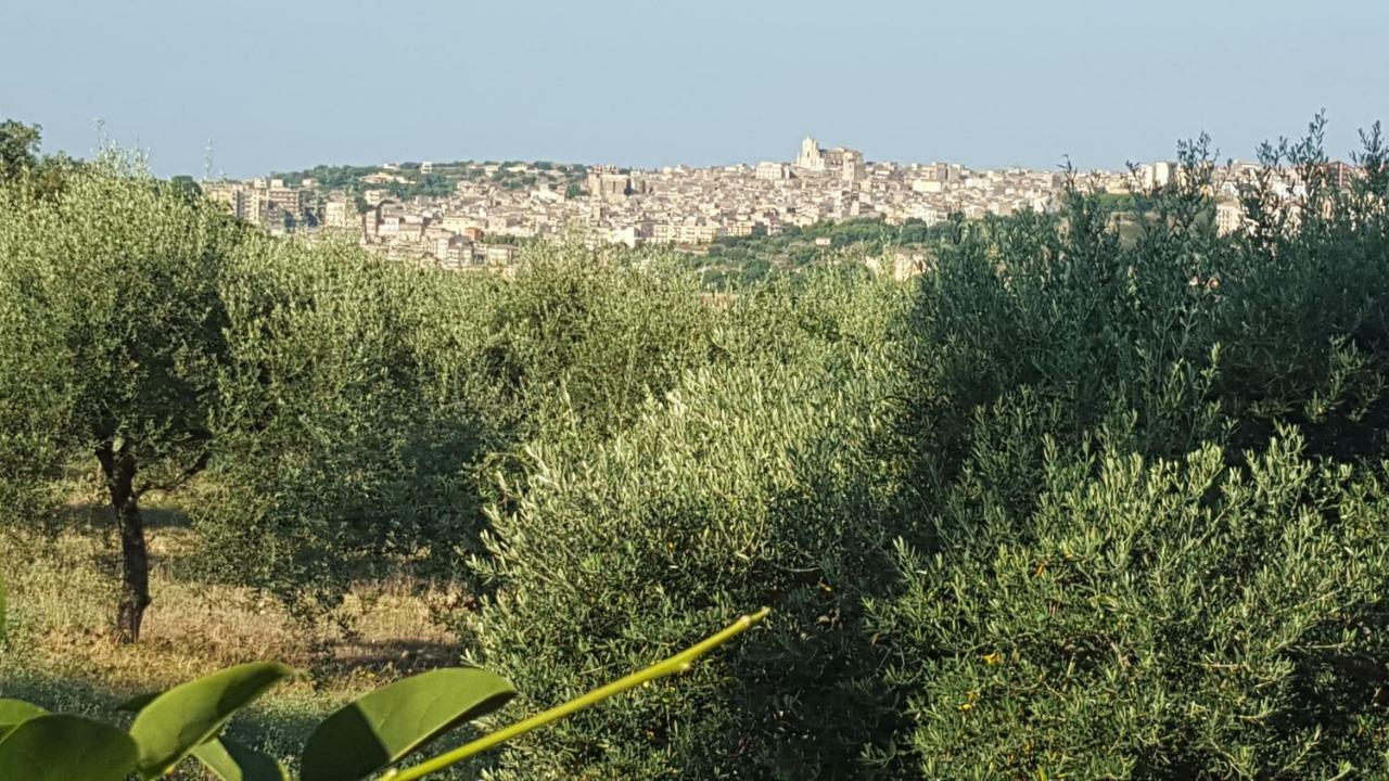 Le Rose Di Modica Villa ภายนอก รูปภาพ