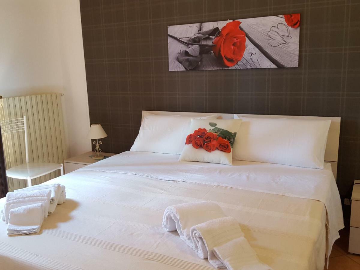 Le Rose Di Modica Villa ภายนอก รูปภาพ